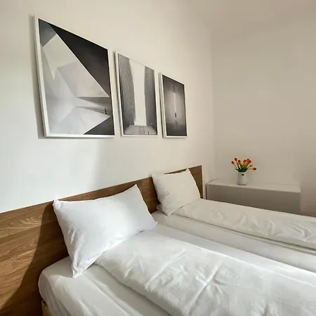 Apartment 80Mq With Terrace Milan Exterior photo
